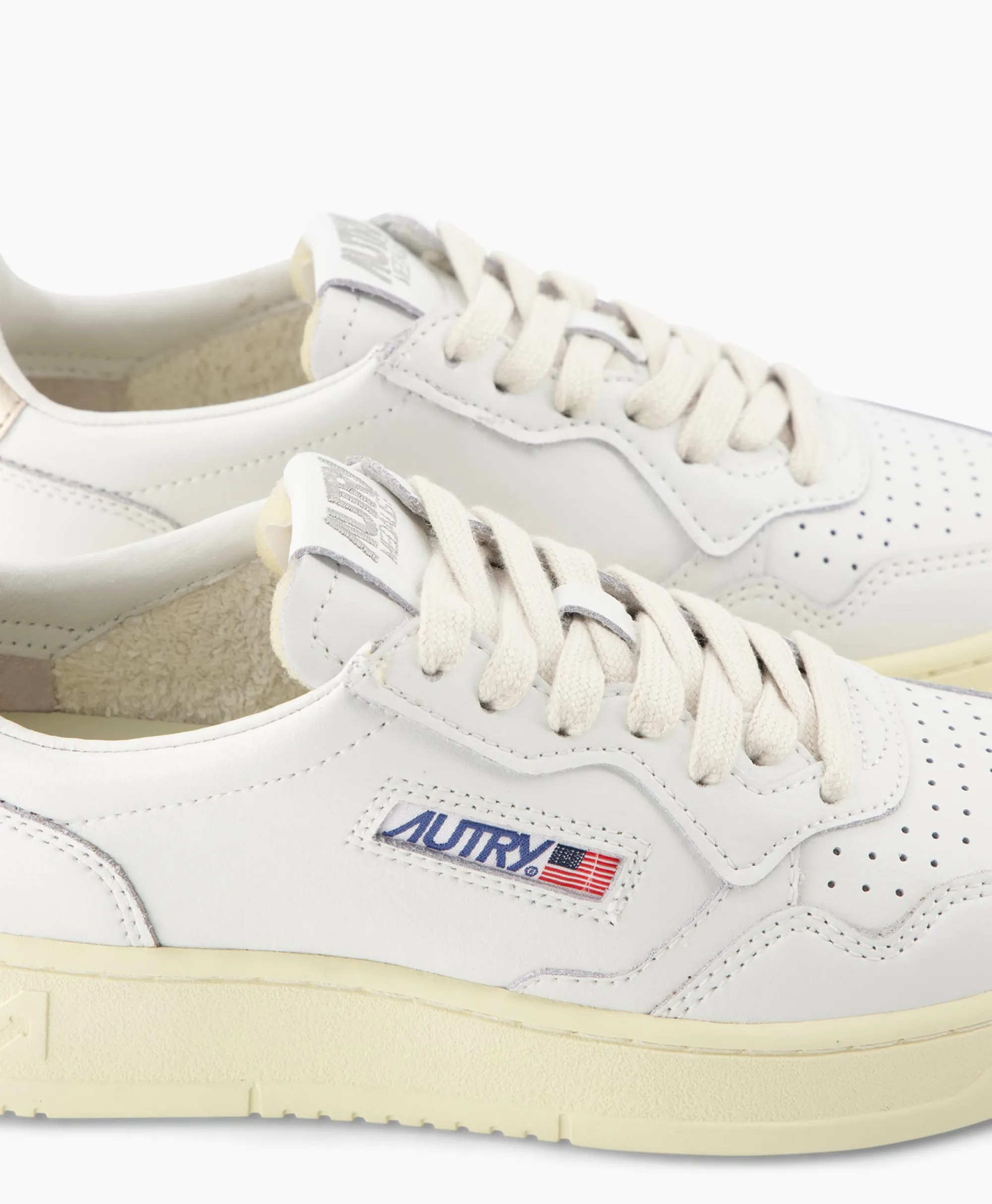 Autry Sneaker Medalist Low Wom Goud*Dames Sneakers