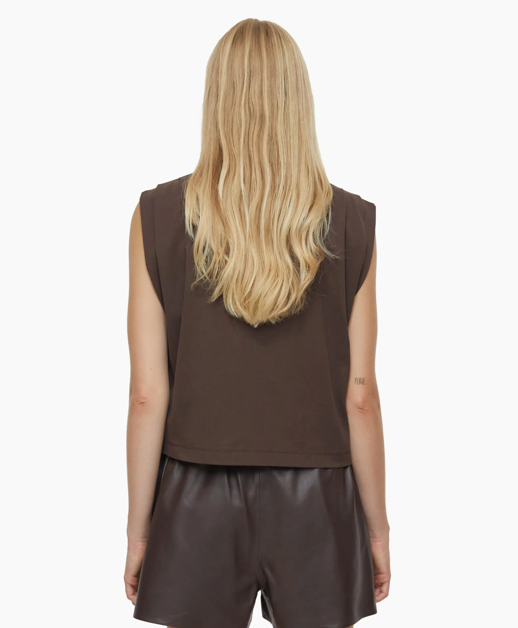 Closed Top Pleated Sleeveless Bruin*Dames T-Shirts & Tops