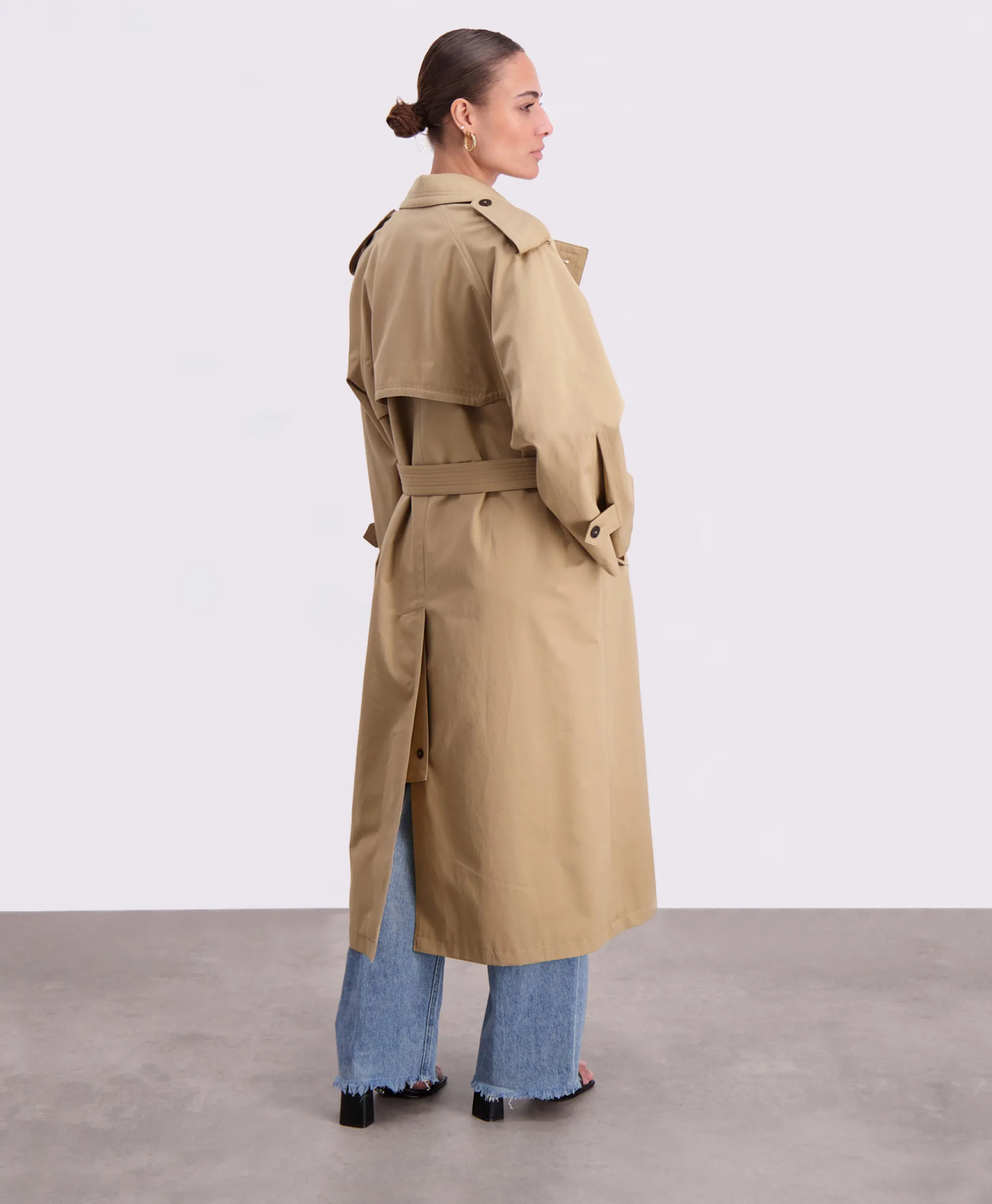 Closed Trenchcoat Trench Coat Bruin*Dames Jassen